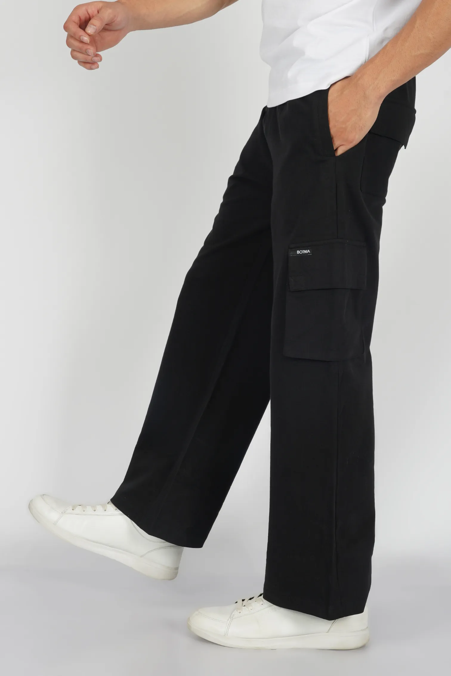 Bold Black- Cargo pants