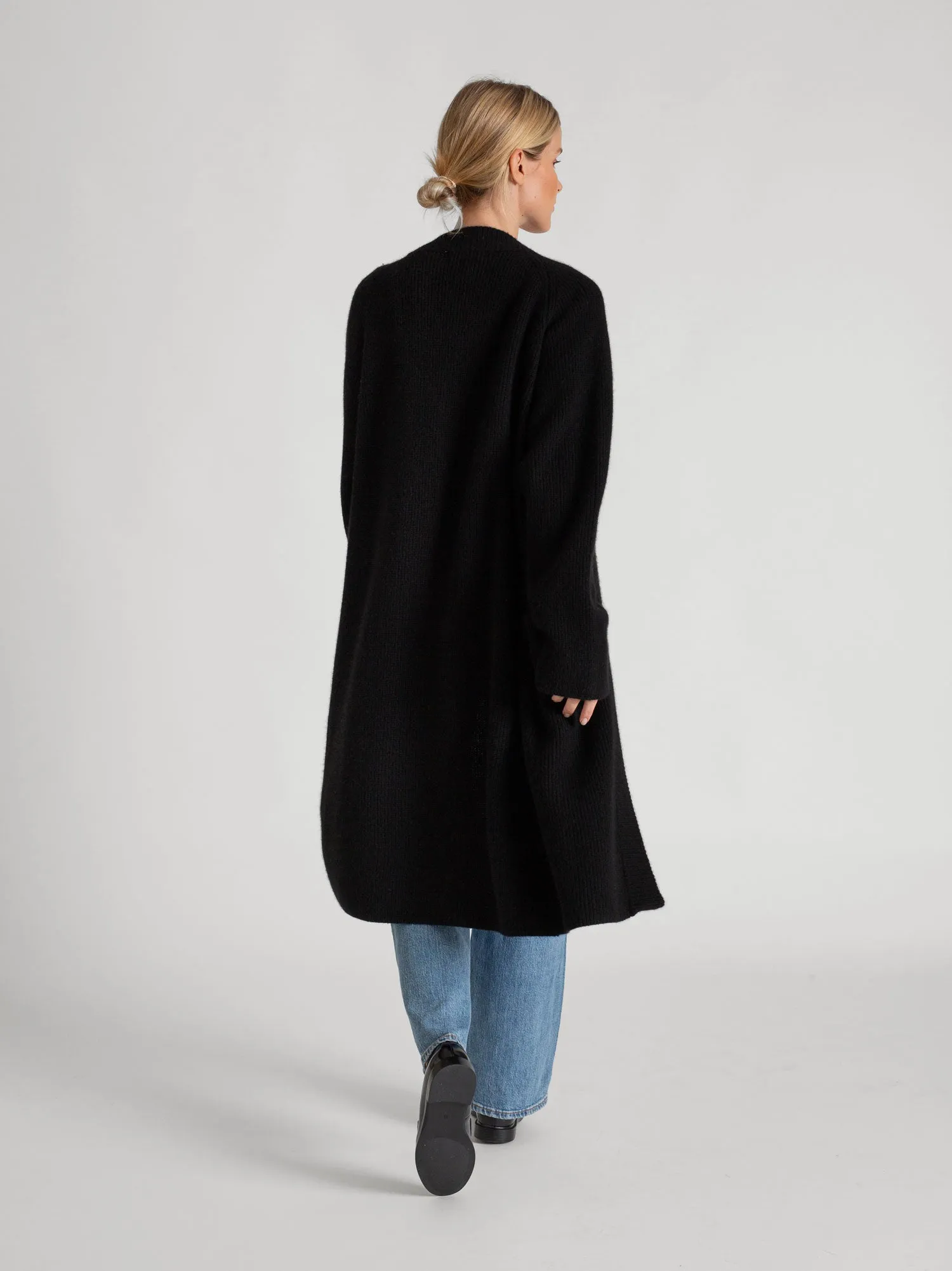 Cashmere cardigan "Olea" - black