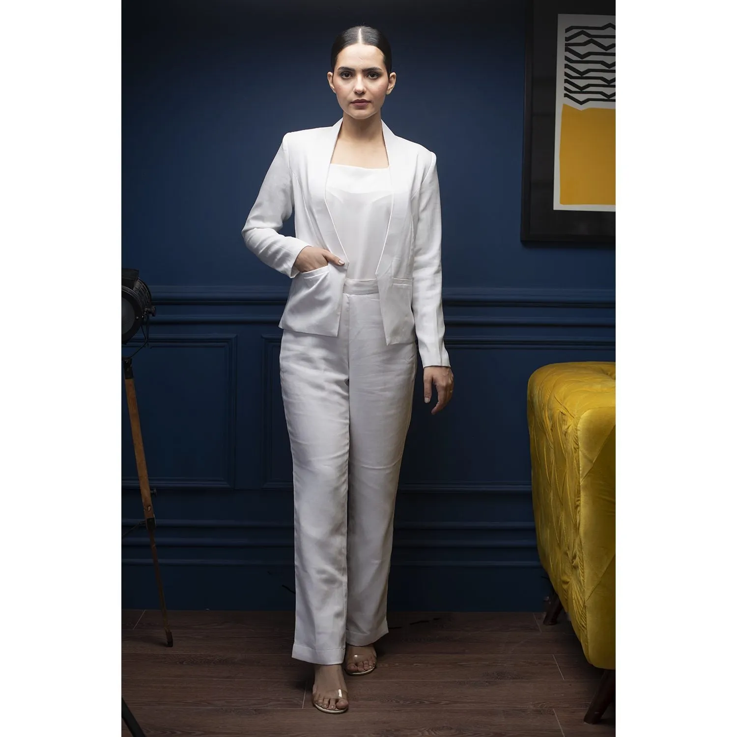 Classic Women's White Poly Moss Pant Suit