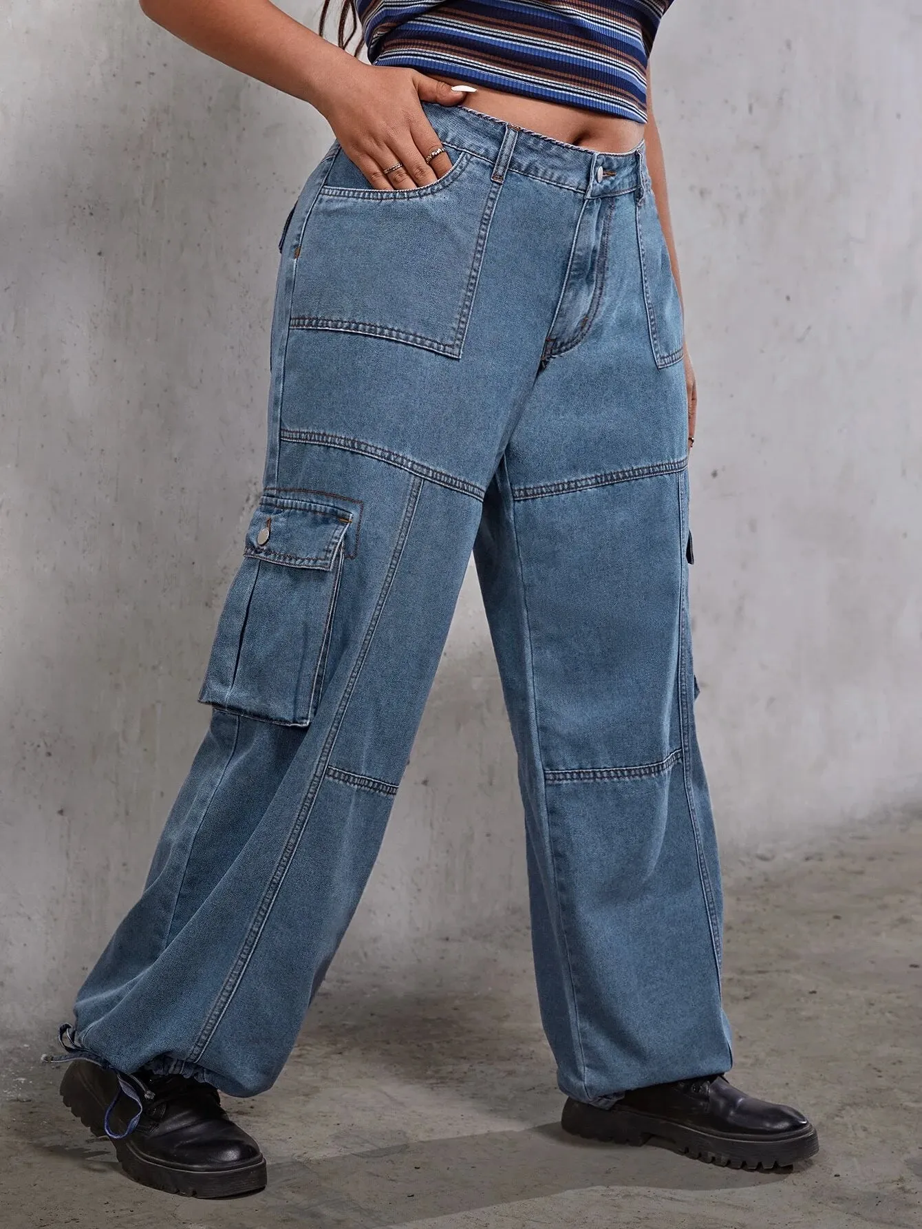 Flap Pocket Loose Cargo Jeans