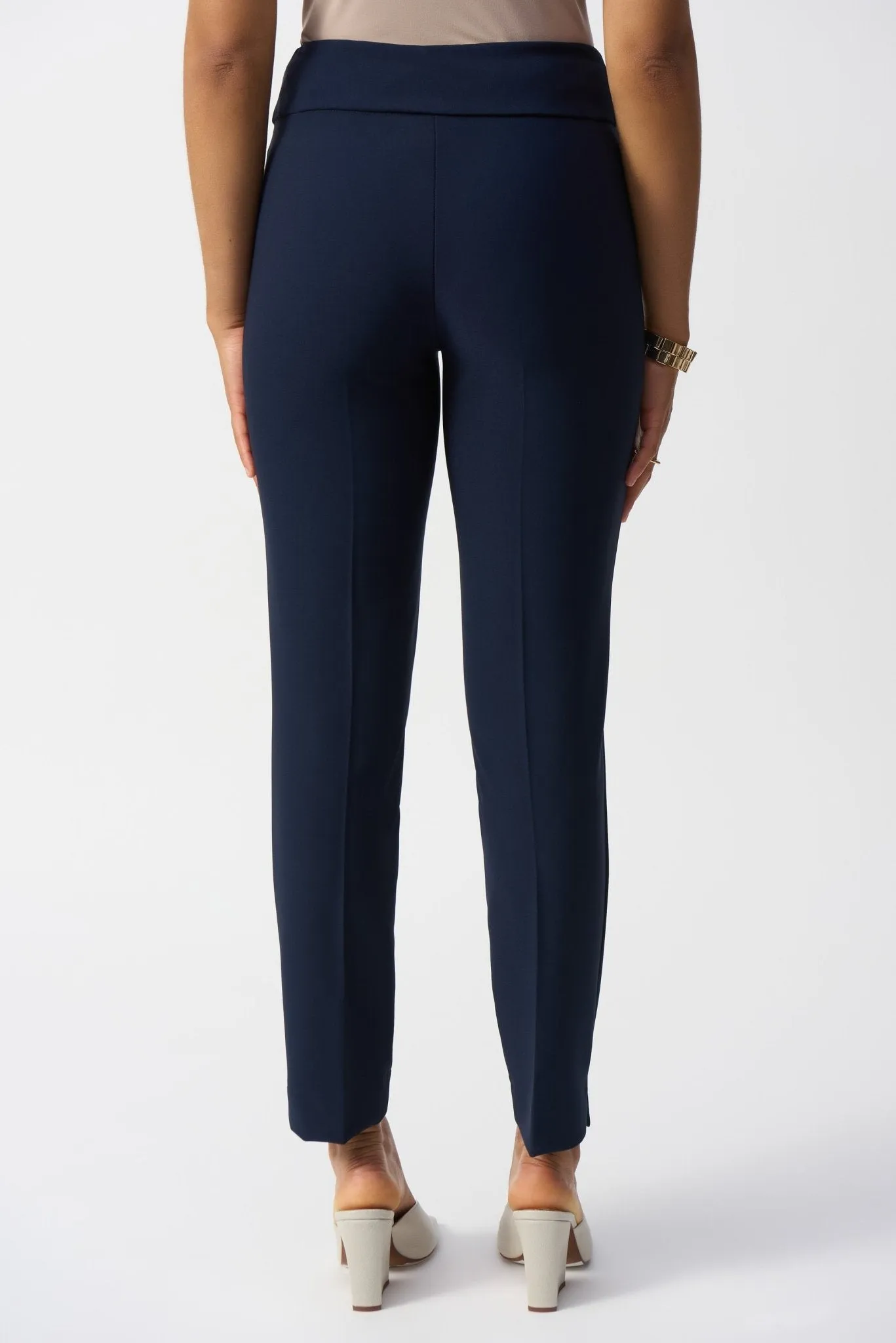 Lux Twill Slim-Fit Pull-On Pant