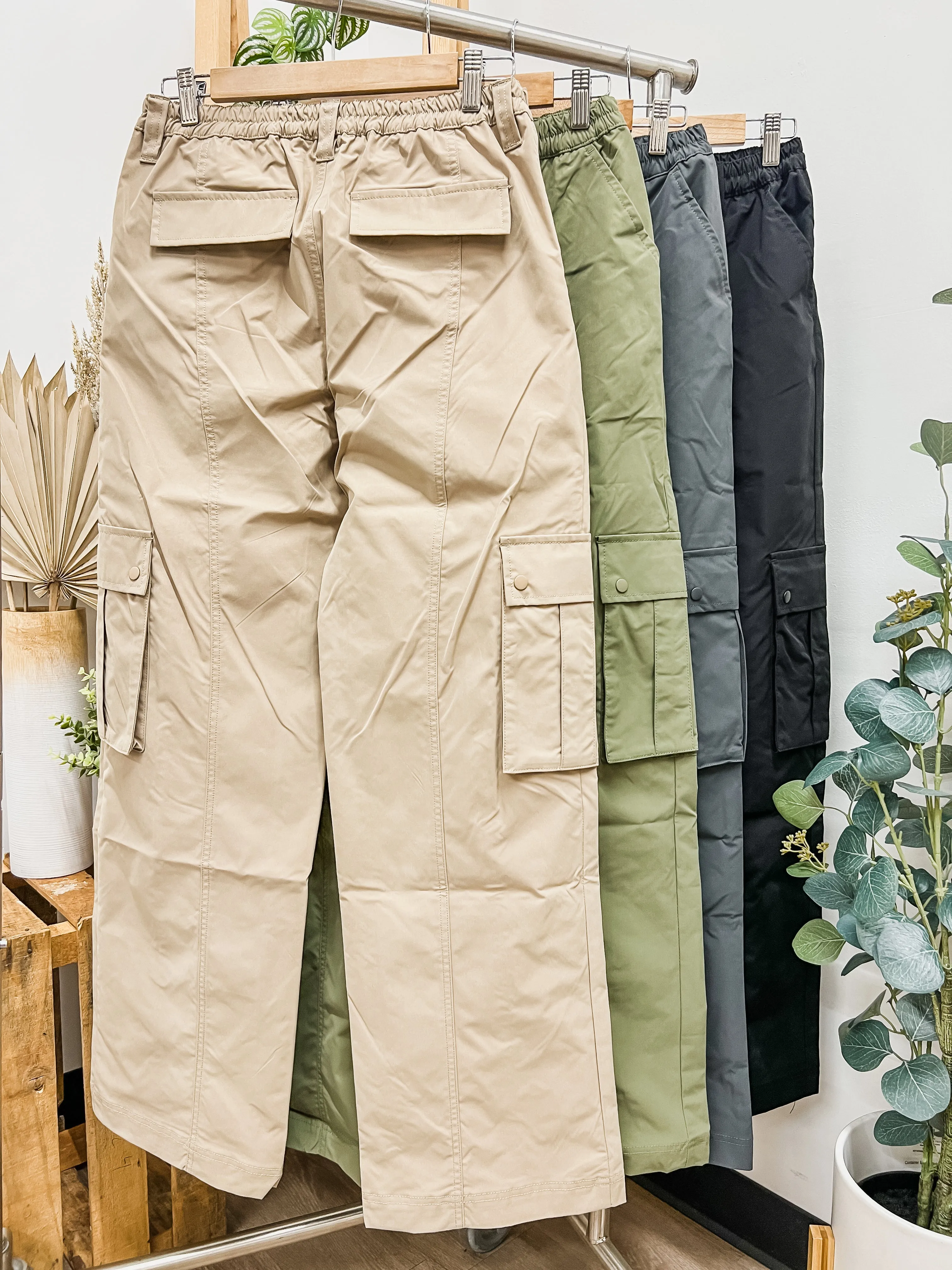 Noemi Mid Rise Relaxed Leg Cargo Pants