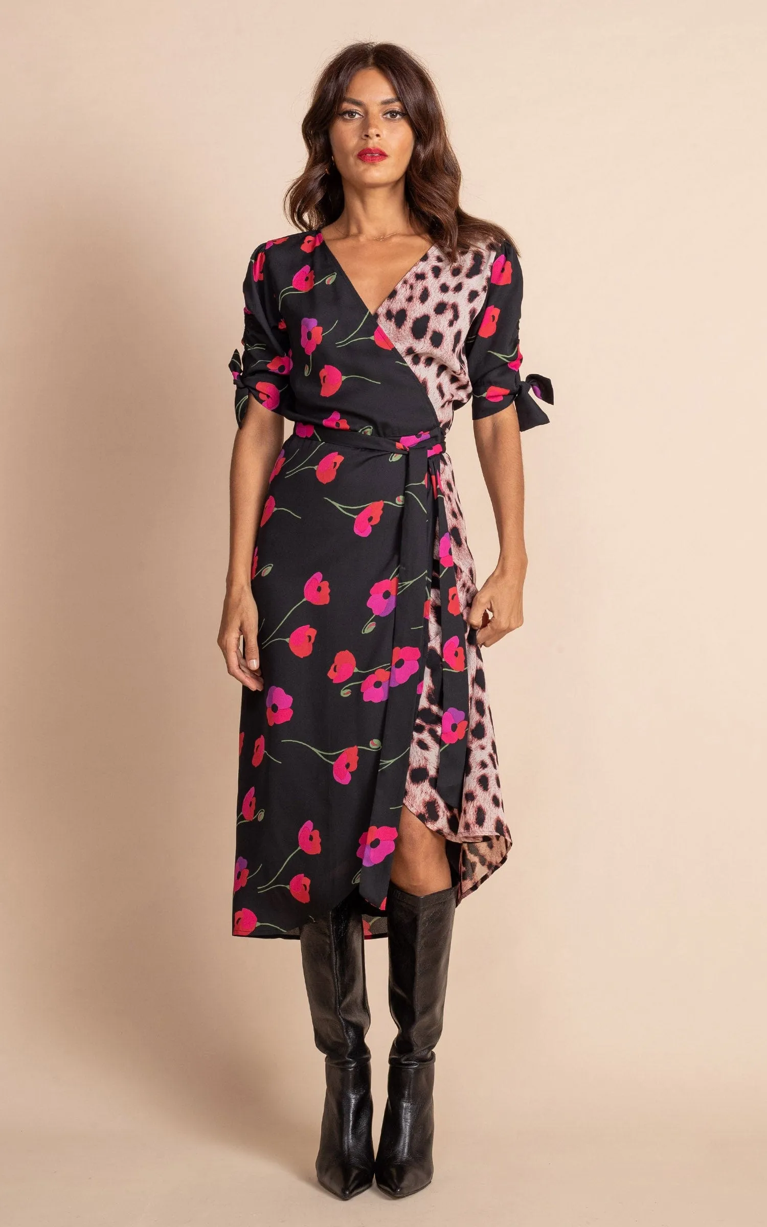 Olivera Midi Wrap Dress in Poppies on Black Mix