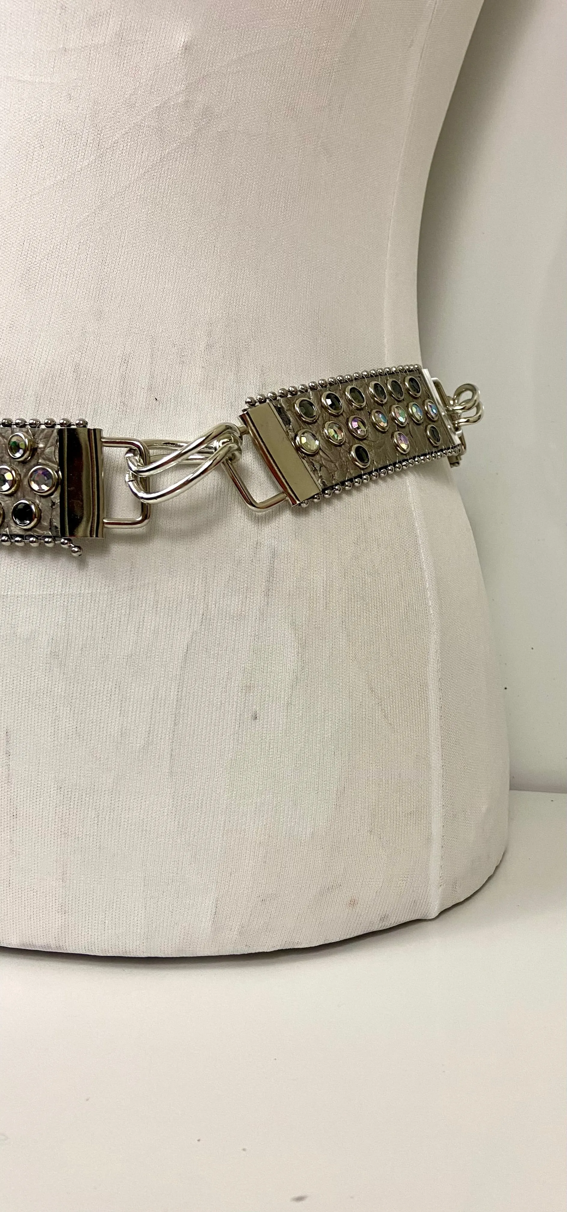 Reworked leather and chain belt